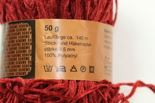 Wolle Schewe Chenille 50 g 100 % Polyacryl Farbe weinrot