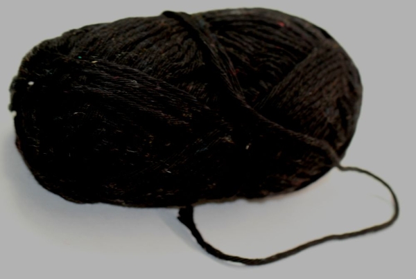 Woll Butt Schulgarn 39 g schwarz 100% Baumwolle Rest