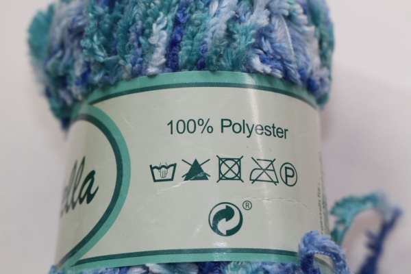 Wolle Stella Chenille 50 g 100 % Polyester blau-türkis