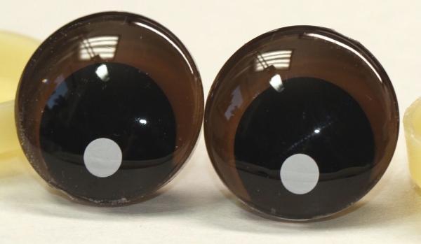 1 Paar Sicherheitsaugen trapezoid 25 mm schwarze Pupille mit weißem Punkt braun