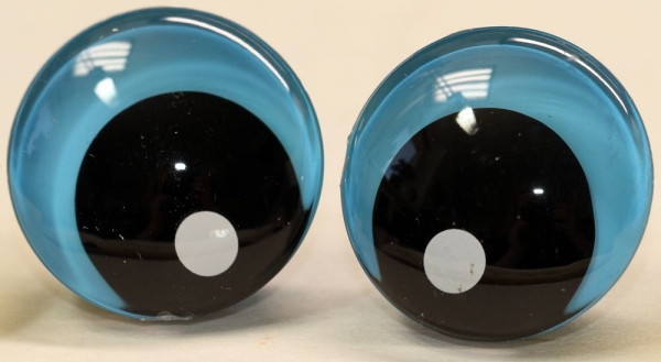 1 Paar Sicherheitsaugen trapezoid 25 mm schwarze Pupille mit weißem Punkt hellblau