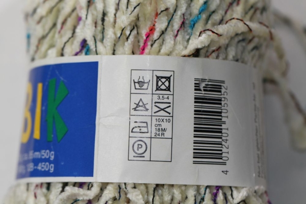 Wolle Karibik Chenille 50 g 95 % Polyacryl 5 % Polyamid Farbe creme